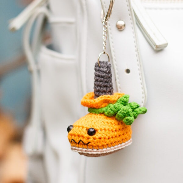 Crochet pattern Halloween Pumpkin Boot Keychain